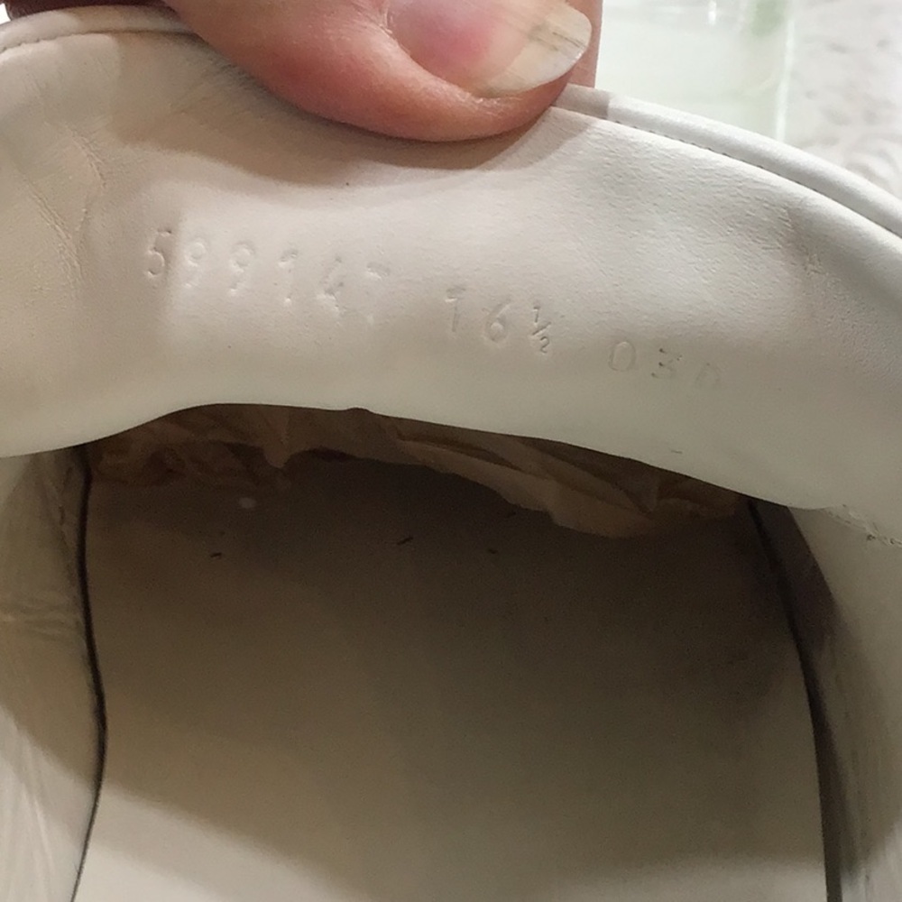 Gucci mens Ace White Leather Sneakers - Picture 10 of 12